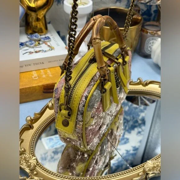 🆕 KURT GEIGER LONDON 🧿 NWOT XS Kensington Duffle, Yellow Floral Sequins - Picture 5 of 16